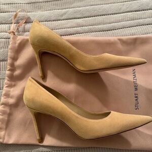Stuart Weiztman Power 85 Beige Suede Pump- Size 7.5